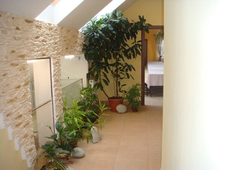 Hotel Pod Jaskolka Zagnansk Екстериор снимка